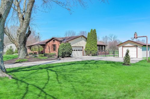 13581 Center Village Rd, Galena, OH 43021-9401