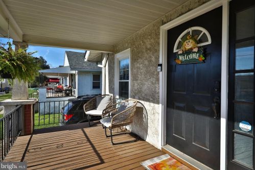 586 Summit St, Norristown, PA 19406-2722
