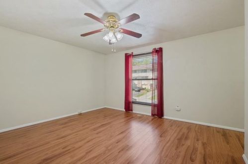 3144 Laurel Ridge Cir, Bridgeville PA  15017-1655 exterior