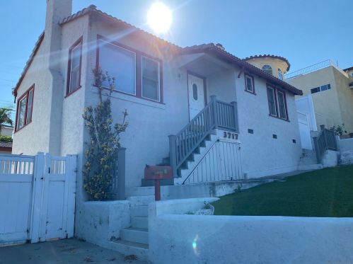 3717 Narragansett Ave, San Diego, CA 92107-2614