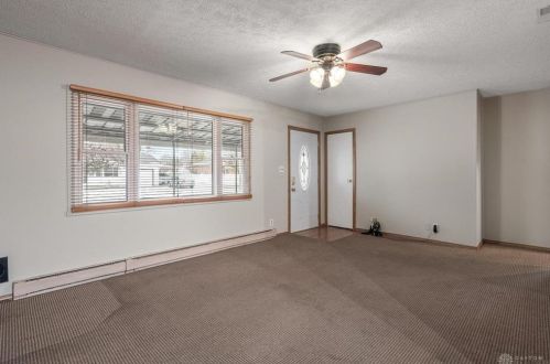 49 Lawson Ave, New Lebanon OH  45345-1415 exterior