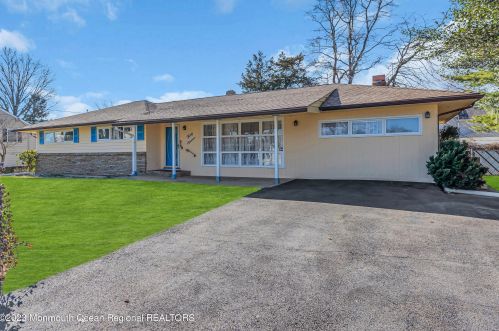 3011 Harrison St, Belmar, NJ 07719-4306