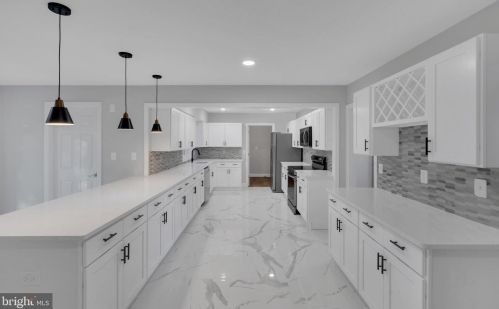 83 Hamilton Ln, Willingboro NJ  08046-1704 exterior