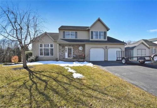 2240 Stonebridge Ln, Easton, PA 18040-8771