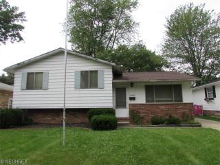 13998 Kathleen Dr, Cleveland OH  44142-4037 exterior