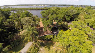 502 Manatee Dr, Ruskin, FL 33570-5631