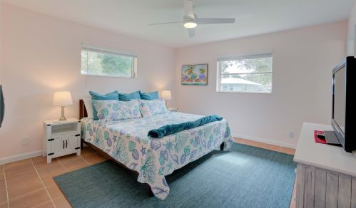 2374 Snug Harbor Dr, West Palm Beach, FL 33410-2060