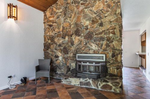 1812 Golf Rd, Turlock CA  95380-9746 exterior