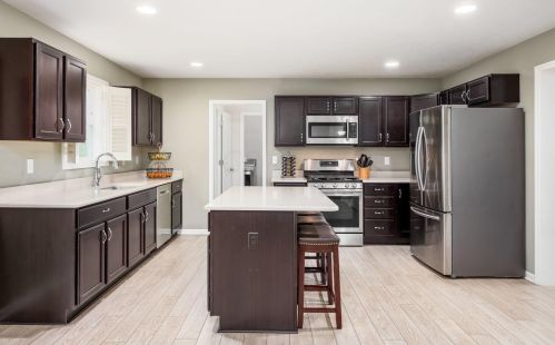 11 Meadow Way, Pataskala, OH 43062-8499
