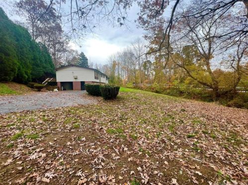 6 Maynard Hill Rd, Norwich, CT 06365-8512