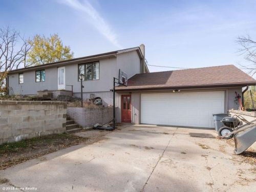 1055 18th Ave, Beech, IA 50225-7554