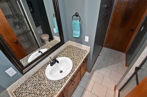 421 10th Ave, Faribault MN  55021-6433 exterior