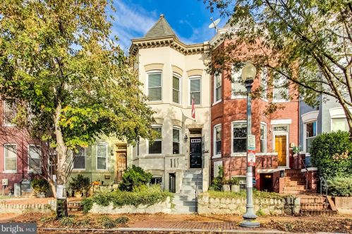 35 Randolph Pl, Washington, DC 20002-2121