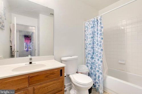 16402 Euro Ct, Bowie MD  20716-3903 exterior