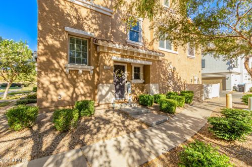 4158 Jasper Dr, Gilbert, AZ 85296-8461