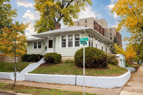 829 Wall St, La Crosse, WI 54603-2529