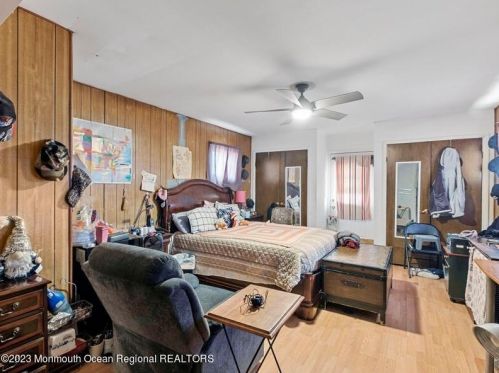 93 Sunset Ave, Tinton Falls NJ  07701-1433 exterior