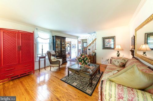 716 Carter Hill Dr, West Deptford NJ  08066-1903 exterior
