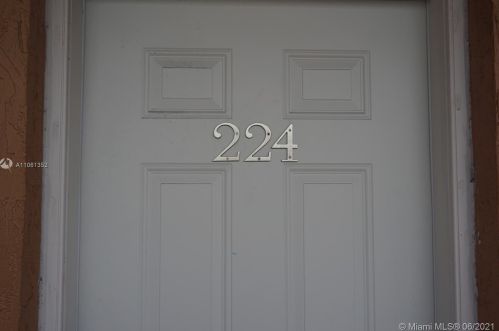1265 24th St, Hialeah FL  33010-1876 exterior