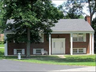 2750 Graham Dr, Lancaster, OH 43130-8743