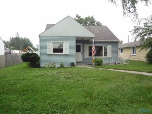 318 Indiana Ave, Maumee, OH 43537-2830