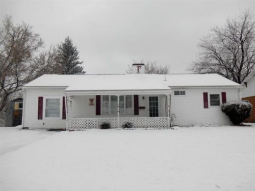 21 Colgate Dr, Massena Center, NY 13662-2530