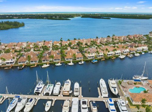 5510 Hbr Vlg Dr, Vero Beach FL  32967-7369 exterior