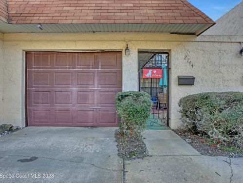 2744 Demaret Dr, Titusville, FL 32780-4883