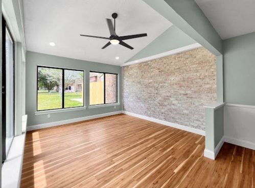 4831 Huron Dr, Pensacola FL  32507-8740 exterior