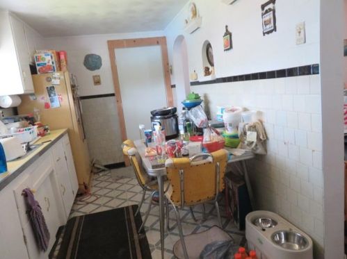 2706 Grandview Ave, Mckeesport PA  15132-7832 exterior