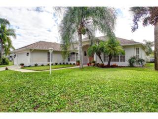 1042 Genesee Ave, Sebastian, FL 32958-6038