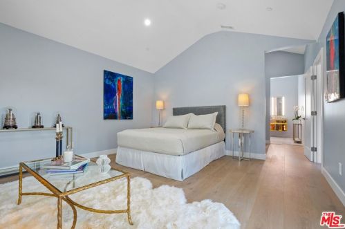 4552 Ethel Ave, North Hollywood CA  91605-4703 exterior