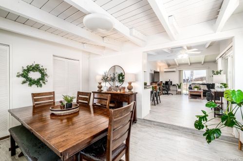 2266 Amokemoke St, Pearl City, HI 96782-1347