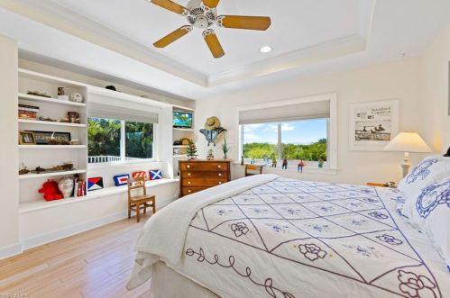 848 Birdie View Pt, Sanibel FL  33957-4629 exterior