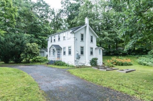 29 Lafayette Rd, East Hampton, CT 06447-1452