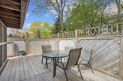 11 Pepper Bush Trl, South Kingstown RI  02874-2368 exterior