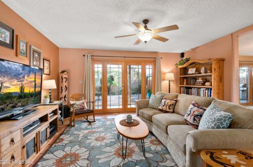 7552 Knollwood Cir, Tucson AZ 85750-2325 exterior