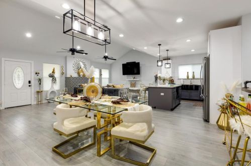 1606 12th St, Dallas, TX 75208-5828