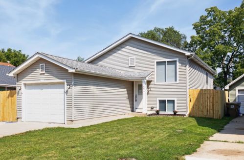 4043 30th Ave, Kenosha, WI 53144-1901
