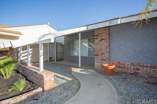 391 Gardenia Cir, Hemet, CA 92543-8047