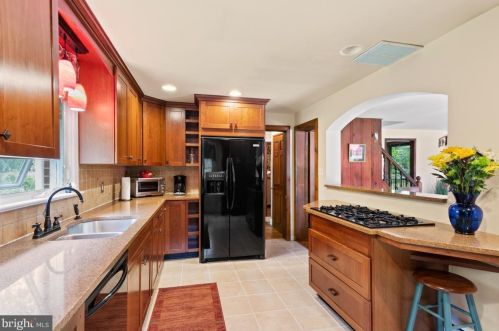 2017 Bethel Rd, Lansdale PA 19446-6054 exterior