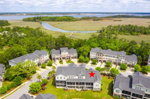 208 Slipper Shell Ct, Mount Pleasant SC  29464-6724 exterior