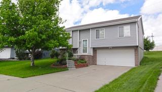 19112 R St, Omaha NE  68135-4105 exterior