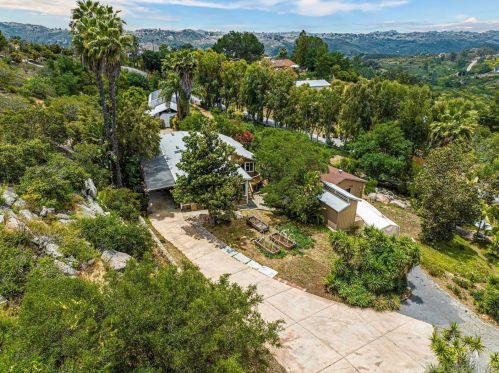 29079 Aerie Rd, Valley Center CA  92082-5728 exterior