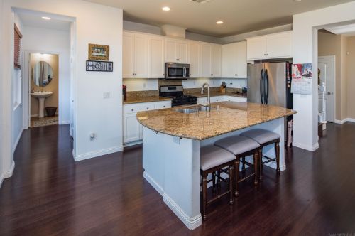 7608 Seattle Dr, La Mesa CA  91941-7892 exterior