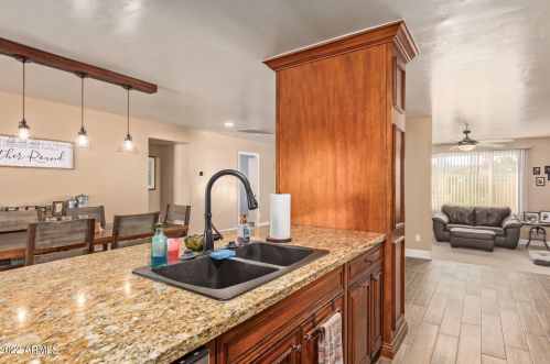 5502 Monte Cristo Ave, Glendale AZ 85306-2312 exterior