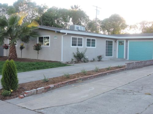 6577 Melrose Dr, North Highlands CA  95660-4378 exterior