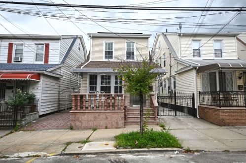 89-12 183rd St, Jamaica, NY 11423-1707
