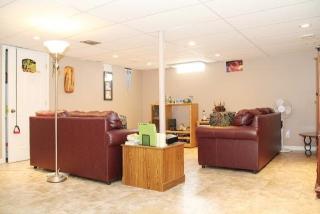 437 Overland Trl, Grafton WI  53024-1018 exterior