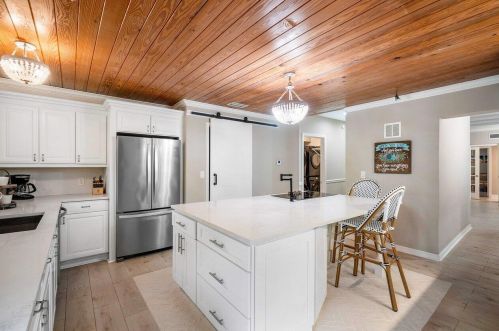 6260 Ocean Blvd, Boynton Beach FL  33435-5212 exterior